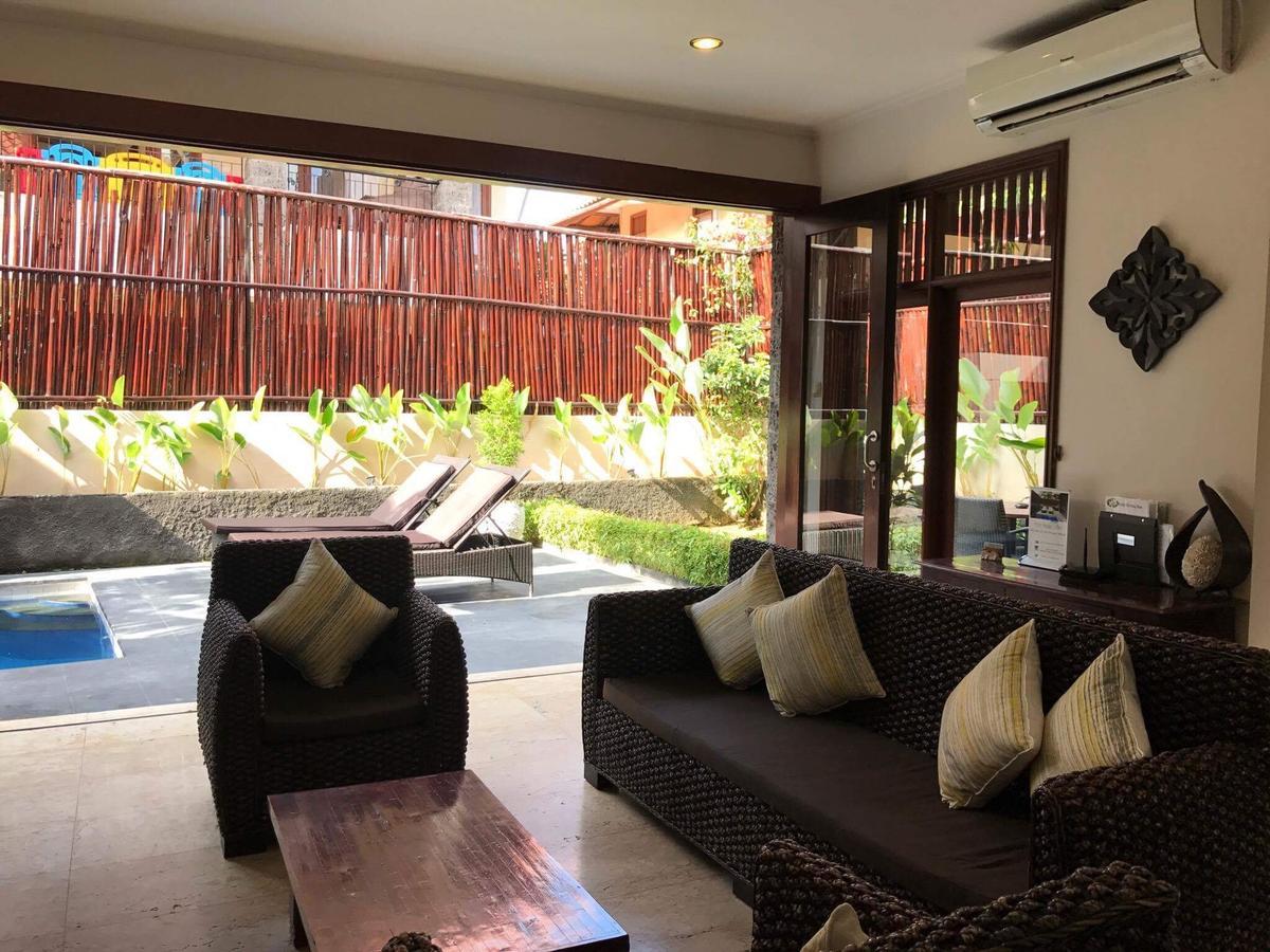 Kuta Holiday Villas Exterior photo