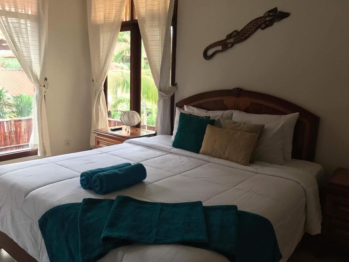 Kuta Holiday Villas Exterior photo