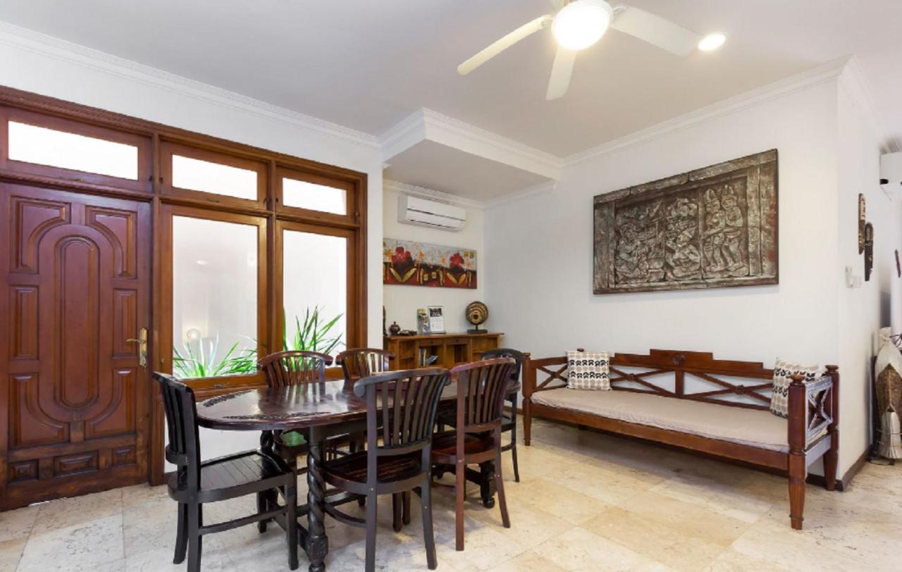 Kuta Holiday Villas Exterior photo