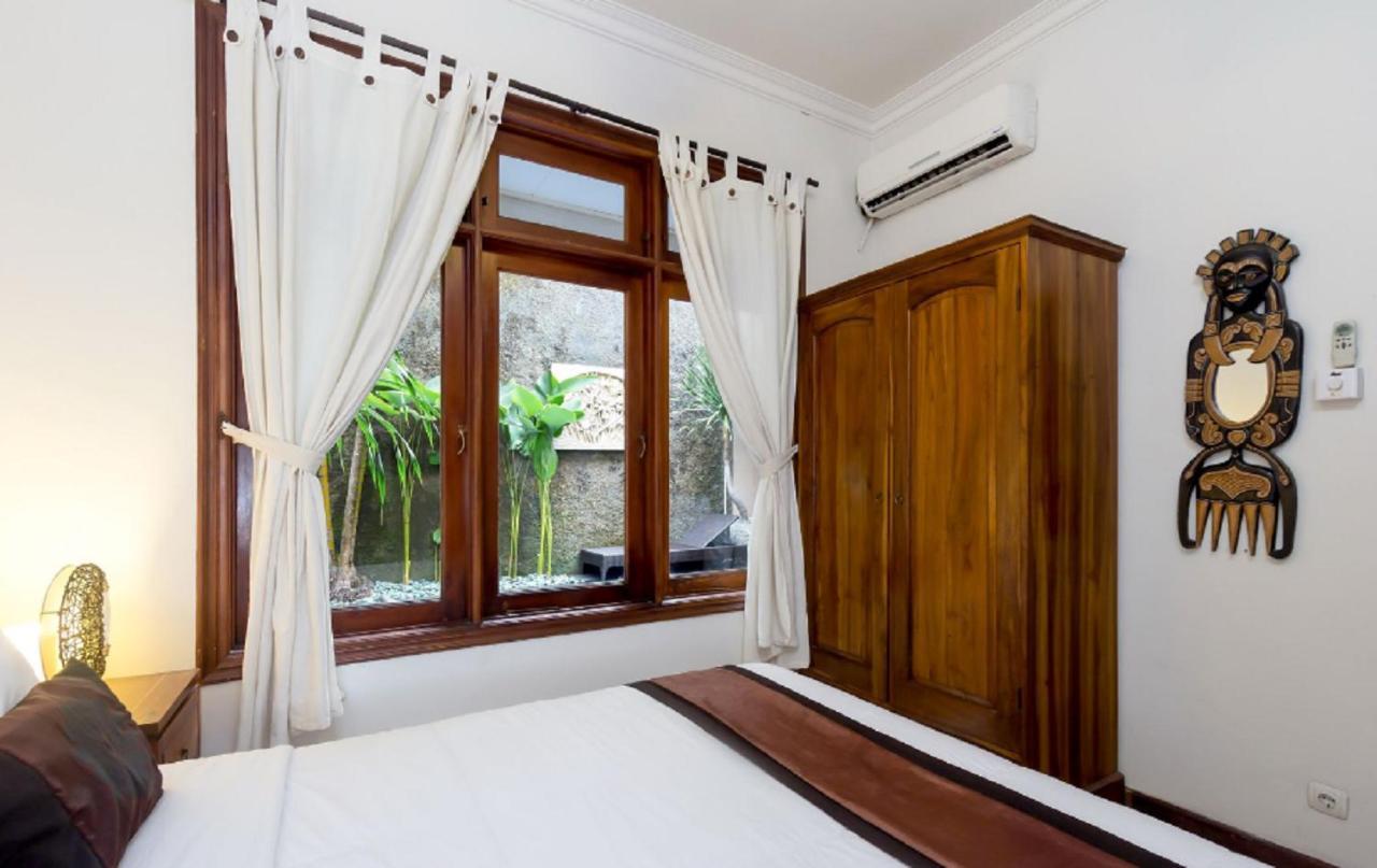 Kuta Holiday Villas Exterior photo