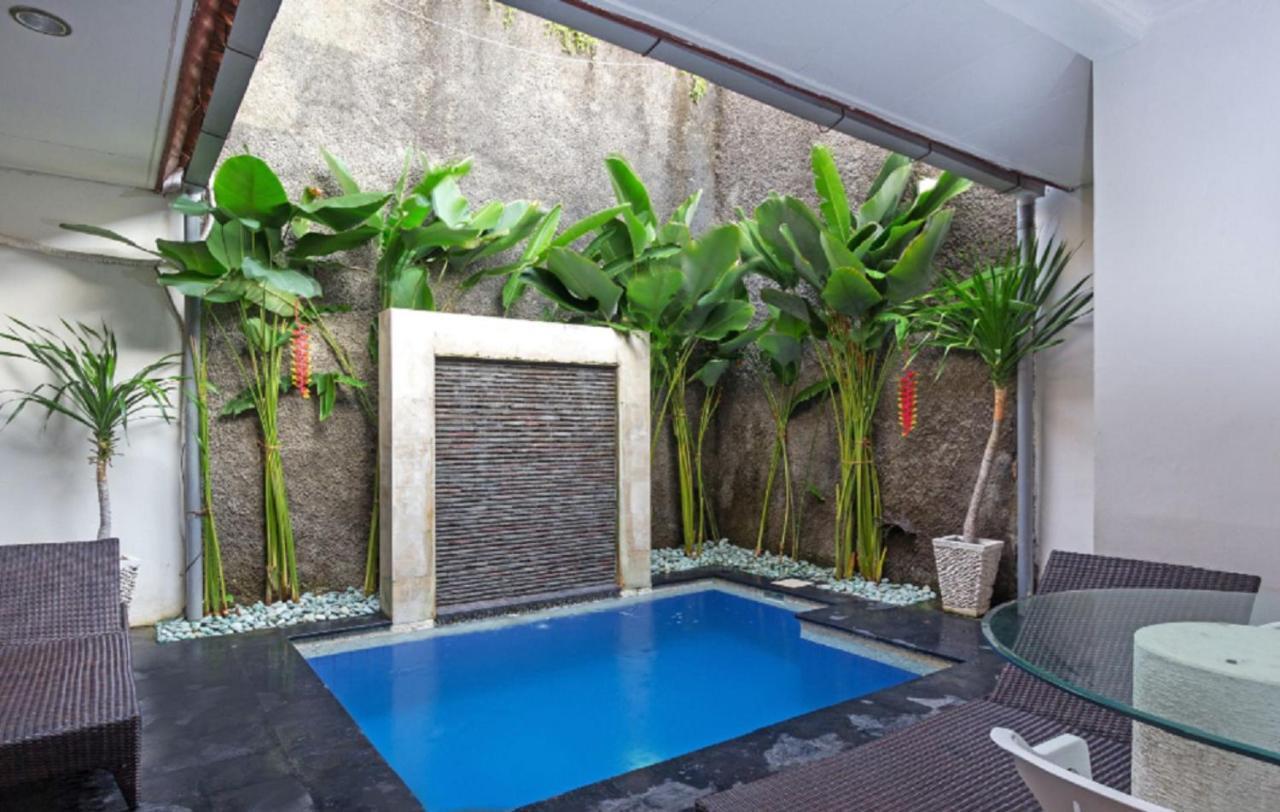 Kuta Holiday Villas Exterior photo